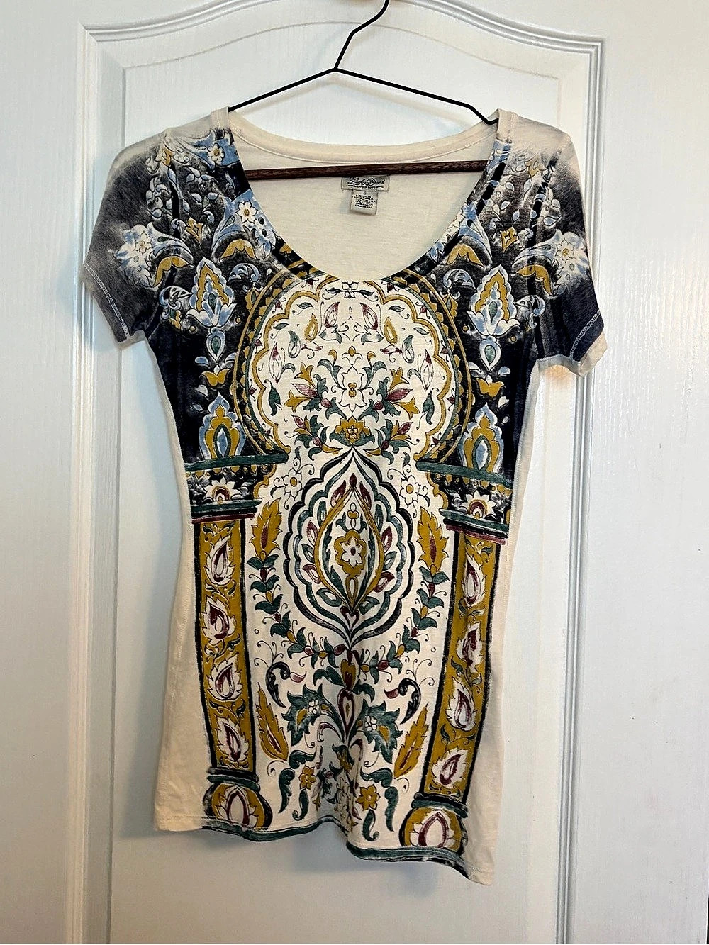 Lucky Brand Vintage Y2K Mandala Graphic Scoop Neck Baby Tee Small bohemian indie